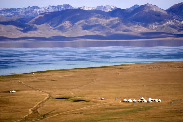 Søer og bjerglandskab i Kirgisistan