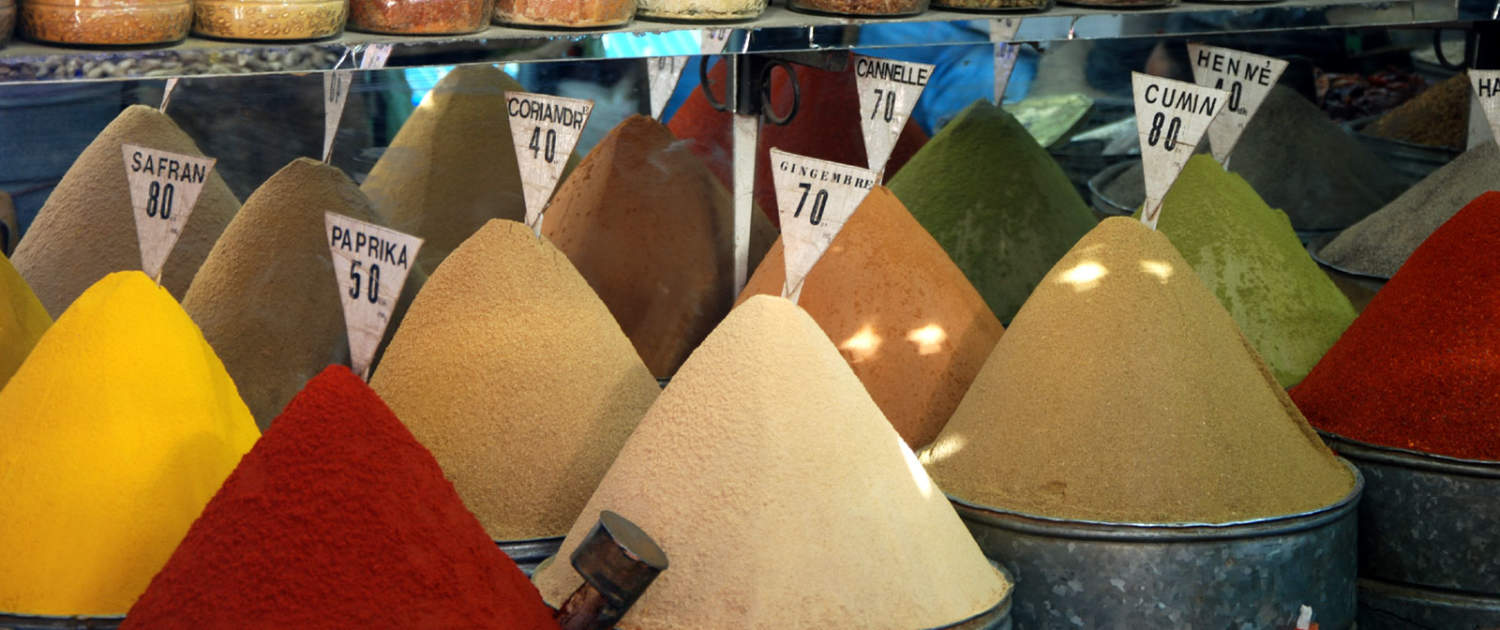 Krydderier på marked i Marokko