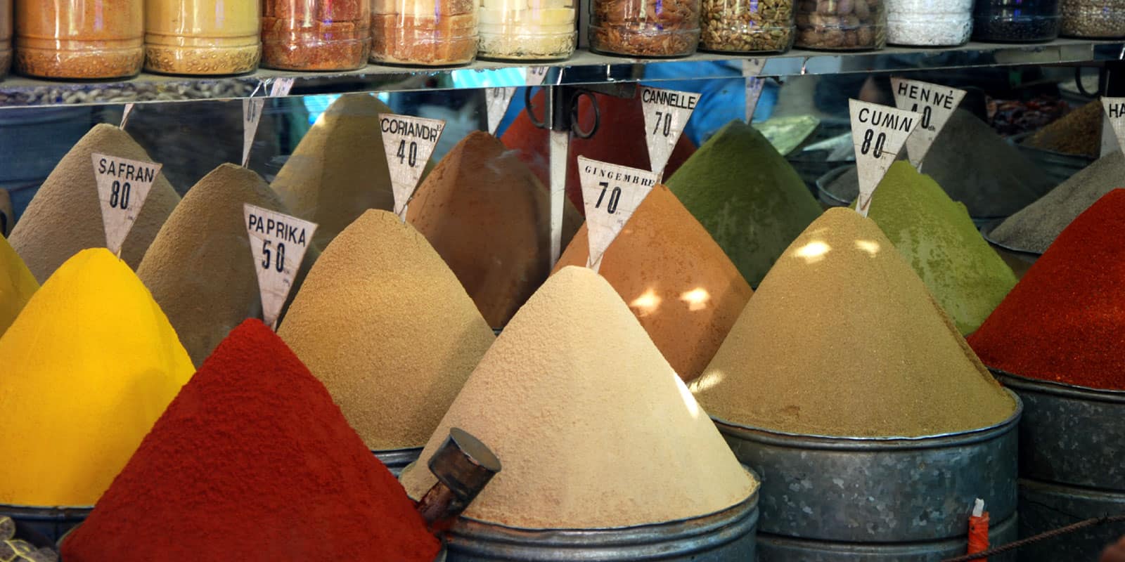 Krydderier på marked i Marokko