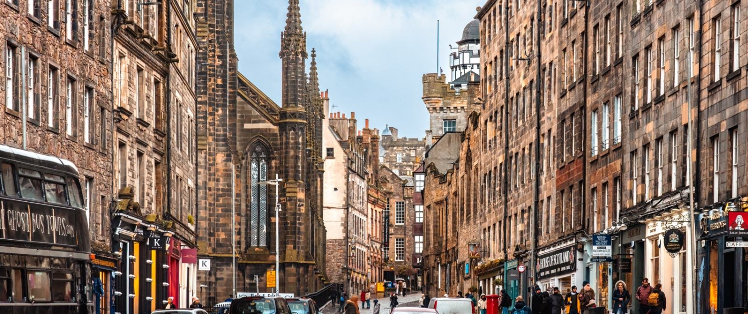 Edinburgh på rejse til Skotland