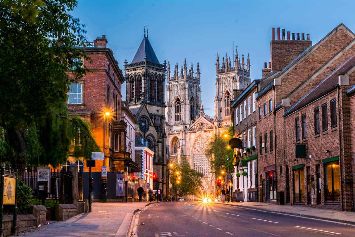 England - York - Aften bybillede med Katedralen i baggrunden