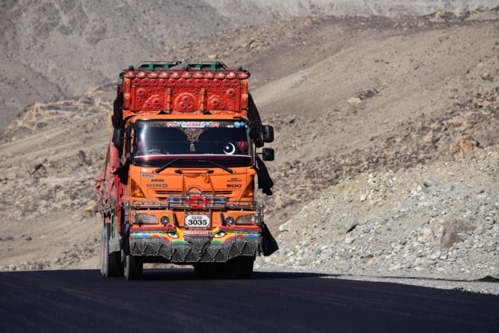 Klassisk lastbil i Pakistan