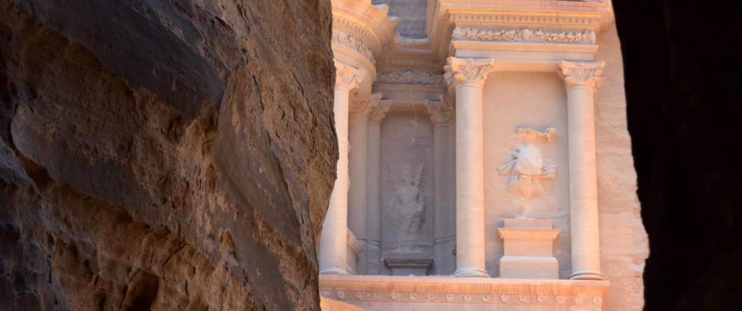 Rejser til Petra, Døde Hav og Janus Bakrawi