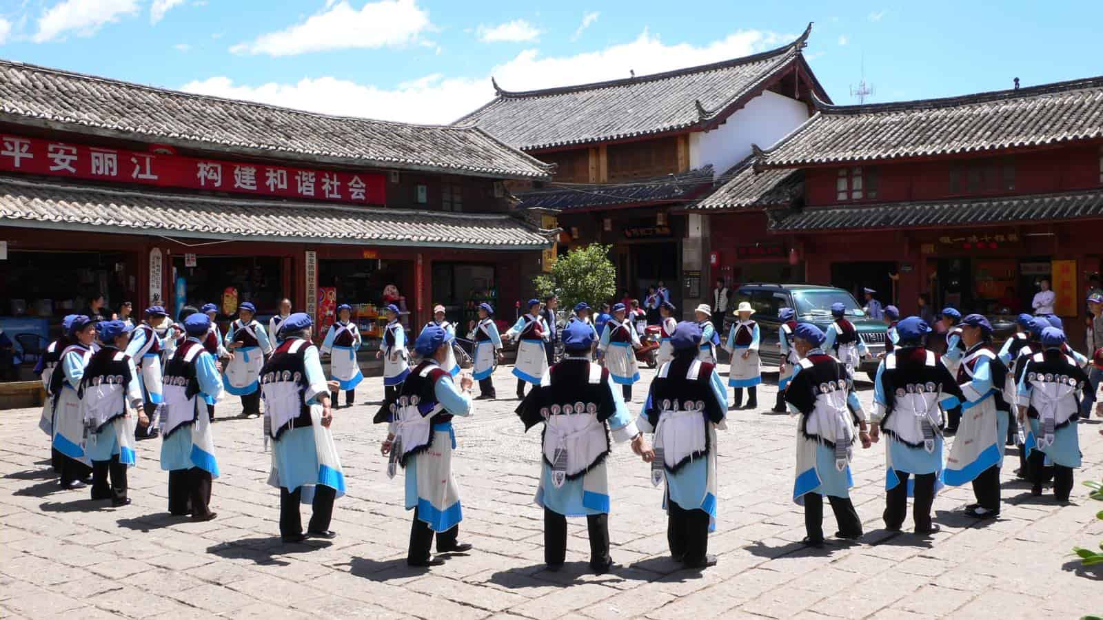Traditionel dans i Lijiang i Kina